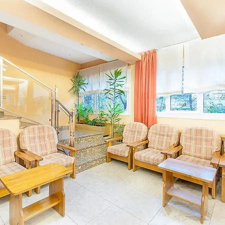Pere D'urg 3000 Hotel Encamp