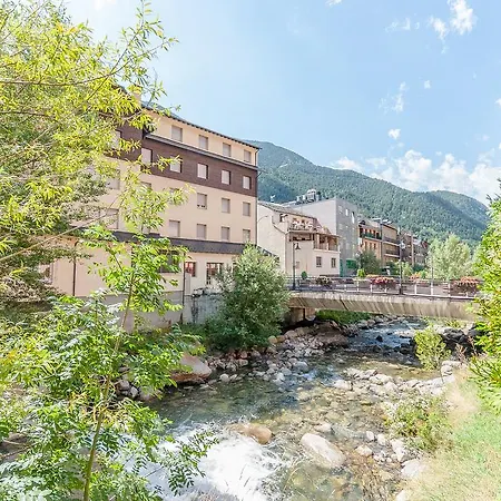 Pere D'urg 3000 3* Encamp